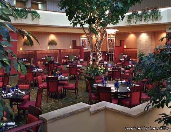 University Plaza Hotel Springfield Restaurant photo